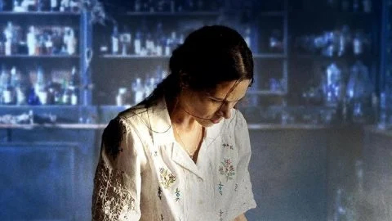 Sanctuary: A Witch's Tale الموسم الاول الحلقة 1